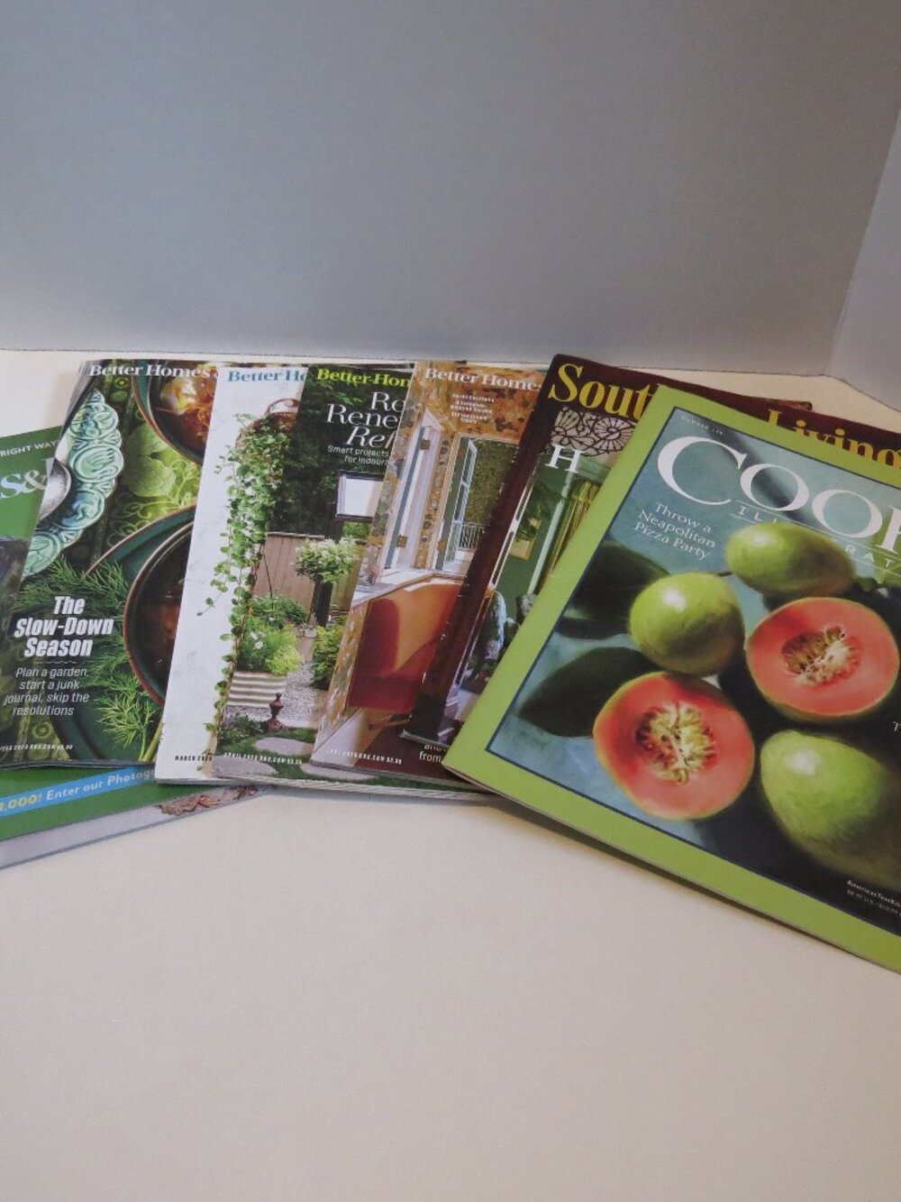 Lot of 8 Magazines Cooks Birds & Blooms Better Homes and Gardens Southern Living